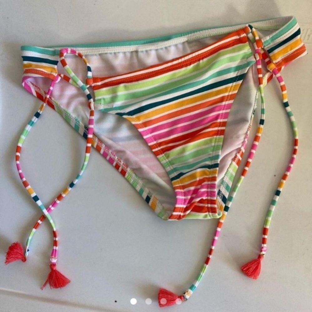 Decree small bikini bottom nwot